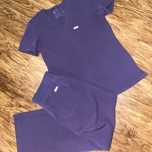 Like new figs Purple scrubs